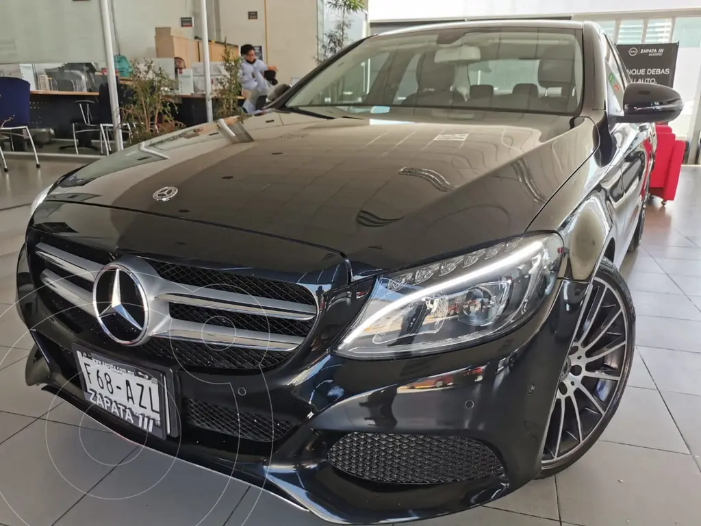 foto Mercedes Clase C Sedán 200 CGI Sport Aut usado (2018) color Negro Magnetita precio $540,000
