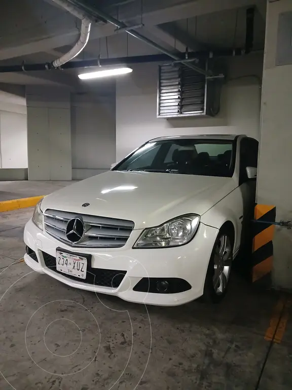 Mercedes clase-c-sedan 200 cgi exclusive aut (2012)