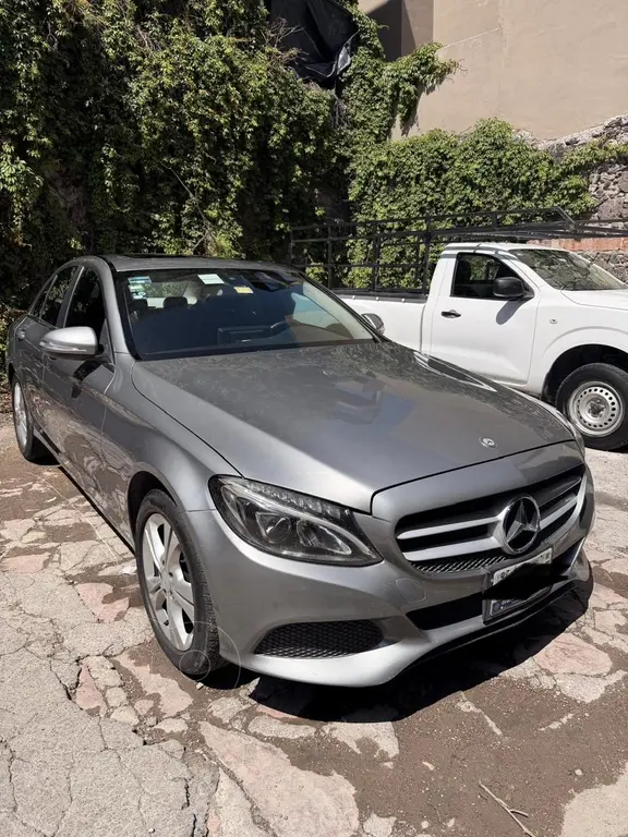 Mercedes Clase C Sedán 200 CGI Exclusive Aut 2016