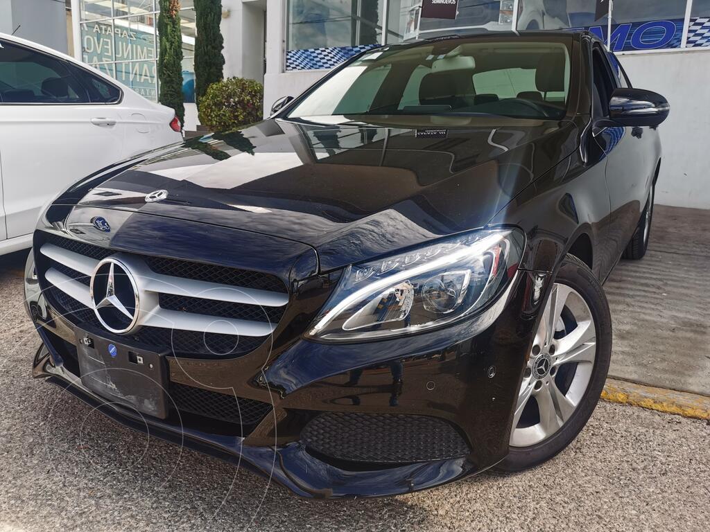 foto Mercedes Clase C Sedán 200 CGI Exclusive Aut usado (2018) color Negro Magnetita precio $505,000