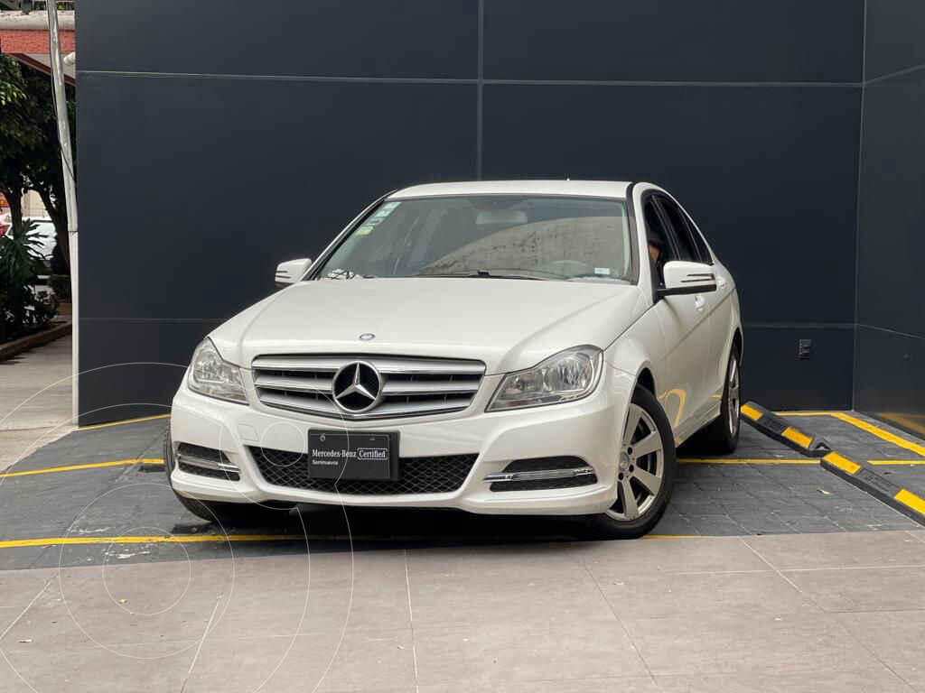 foto Mercedes Clase C Sedán 180 CGI Aut usado (2014) color Blanco precio $240,000