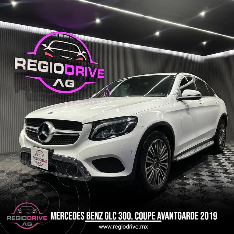 foto Mercedes Clase GLC 300 4MATIC Avantgarde Coupé financiado en mensualidades enganche $121,980 mensualidades desde $15,460