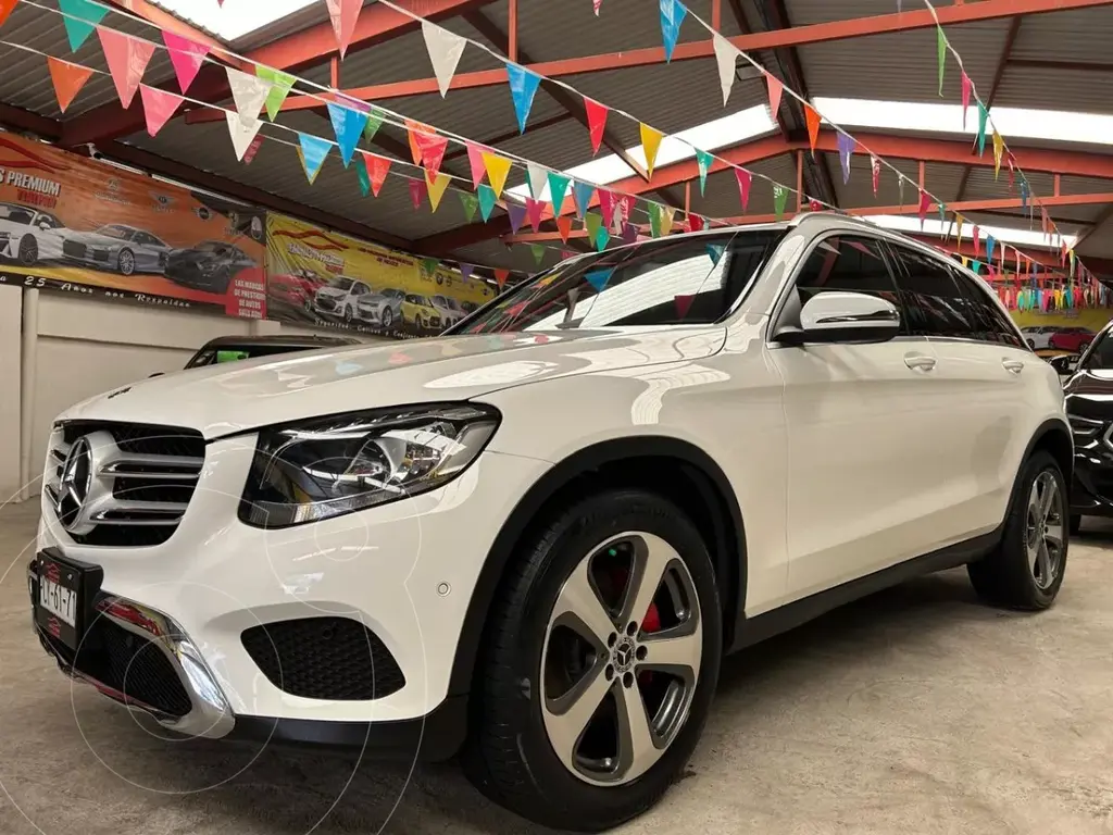 foto Mercedes Clase GLC 300 Off Road usado (2018) color Blanco precio $539,900