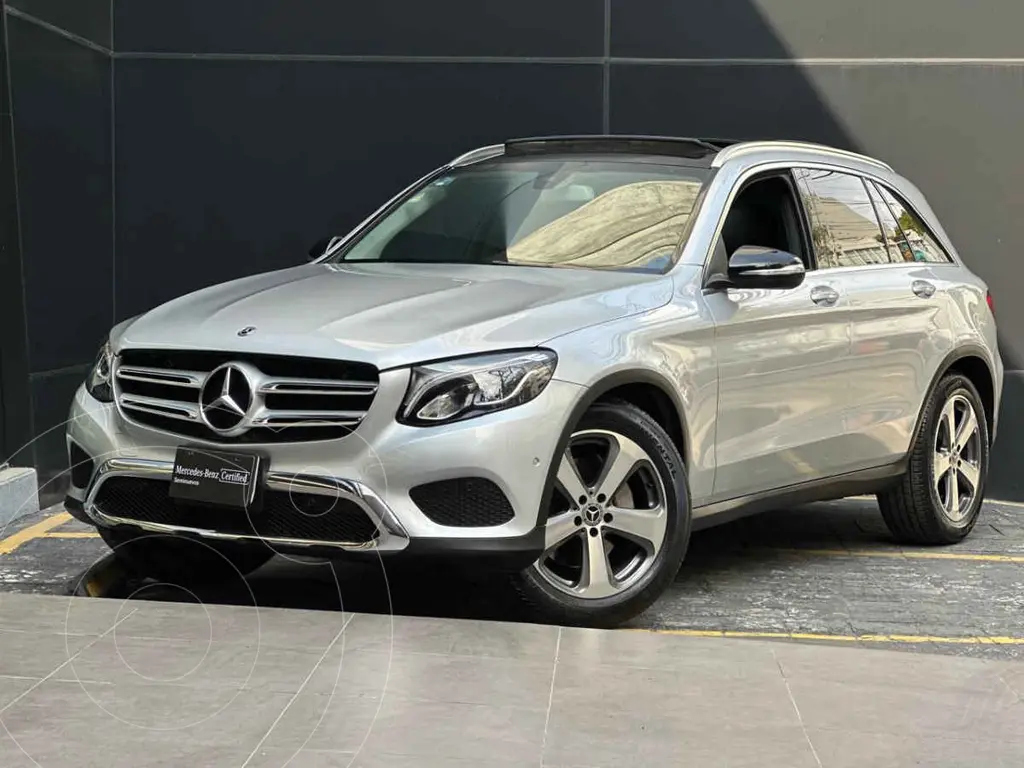 foto Mercedes Clase GLC 300 Off Road usado (2018) color Plata precio $495,000