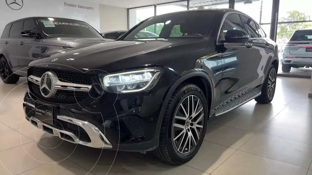 foto Mercedes Clase GLC 300 4MATIC Coupé usado (2021) color Negro precio $875,000
