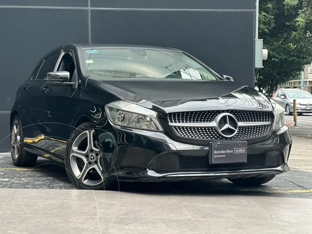 foto Mercedes Clase M ML 500 CGI Biturbo usado (2017) color Negro precio $310,000