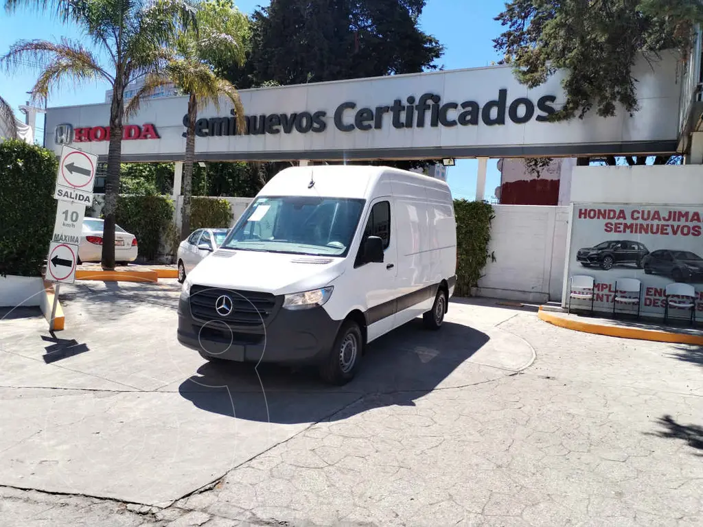 foto Mercedes Sprinter VAN Cargo 311 Mediana usado (2022) color Blanco precio $689,000