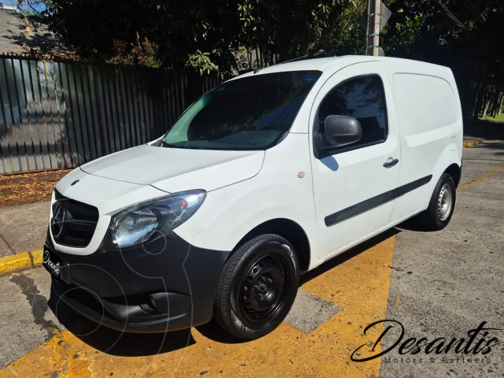 foto Mercedes Vito 111 usado (2022) color Blanco precio $9.980.000