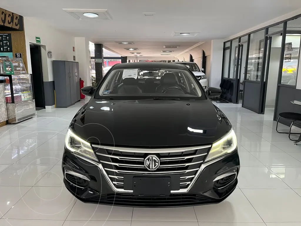 foto MG MG5 Excite usado (2023) color Blanco precio $239,000