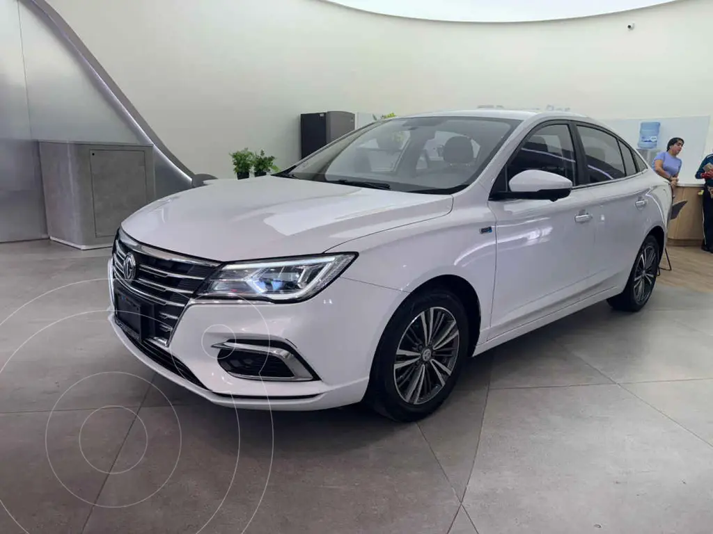 foto MG MG5 Elegance usado (2023) color Blanco precio $225,000
