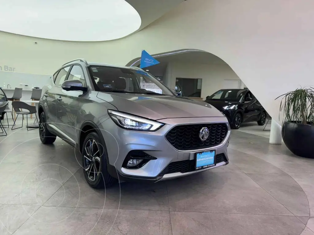 foto MG ZS Elegance Aut usado (2023) color Plata precio $308,000