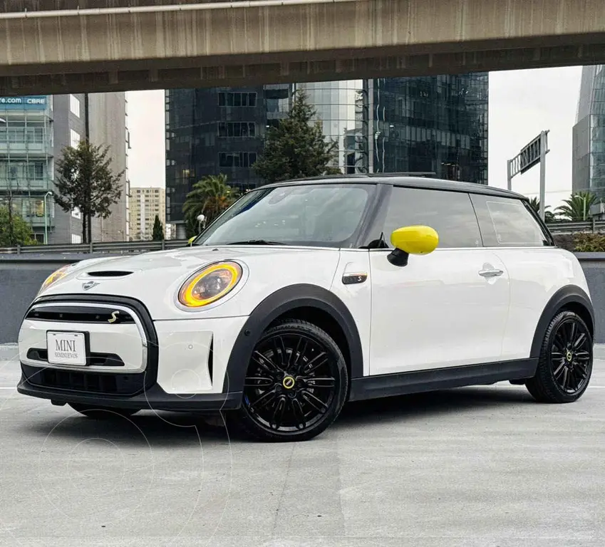foto MINI 3 Puertas Eléctrico Cooper SE Iconic financiado en mensualidades enganche $120,780 mensualidades desde $11,915