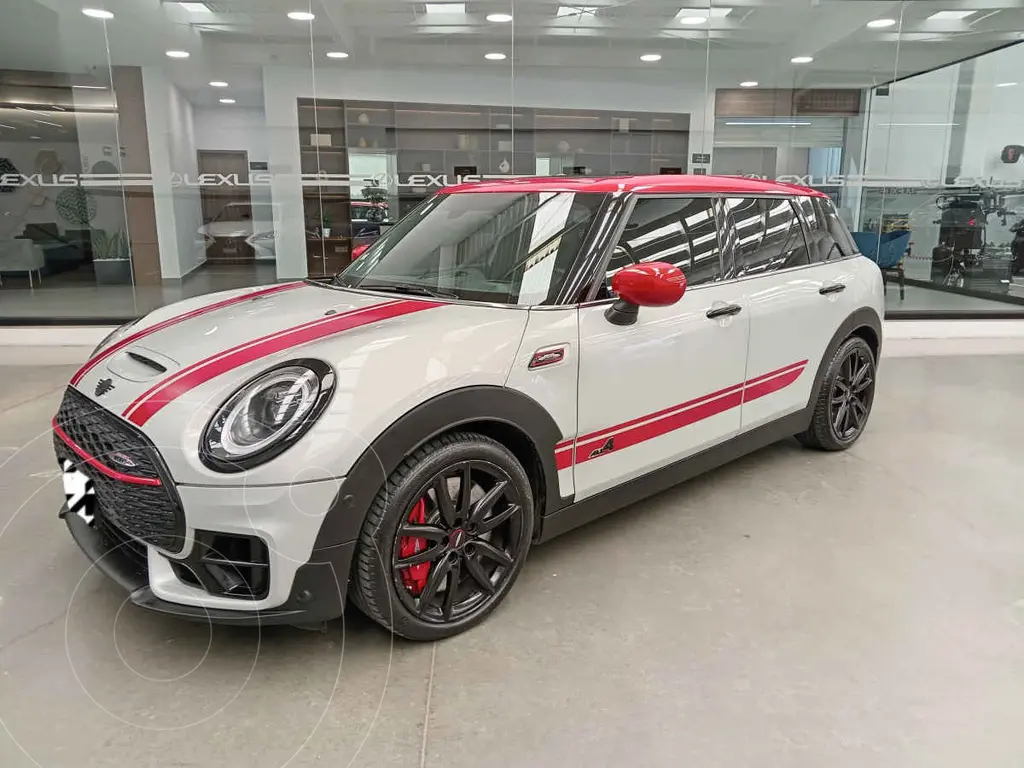 Iconic Mini MINI Clubman Cooper S Iconic Aut usado (2023) color Blanco precio $674,900