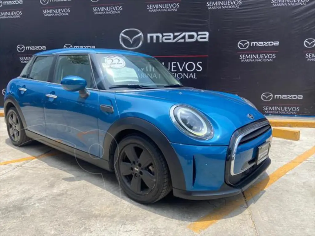 MINI Cooper Clubman Classic Aut usado (2022) color Azul Claro precio ...