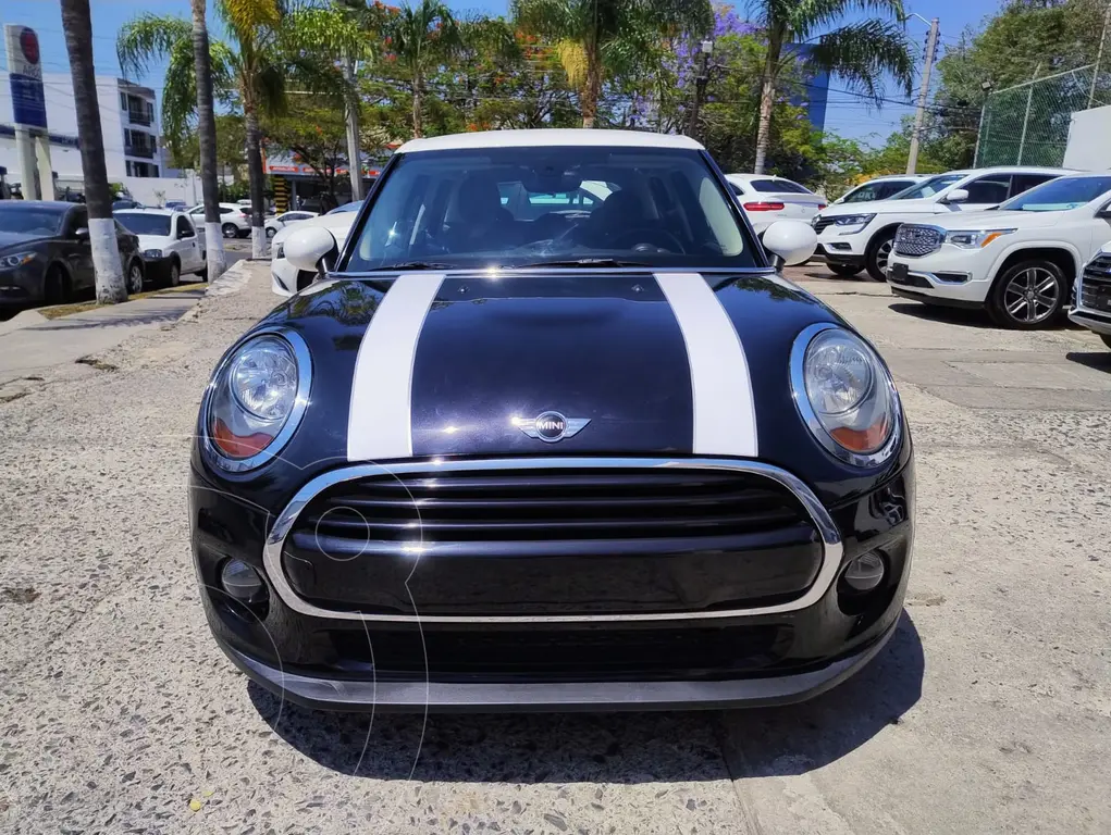 foto MINI Cooper S Salt 5 Puertas Aut usado (2017) color Negro precio $230,000
