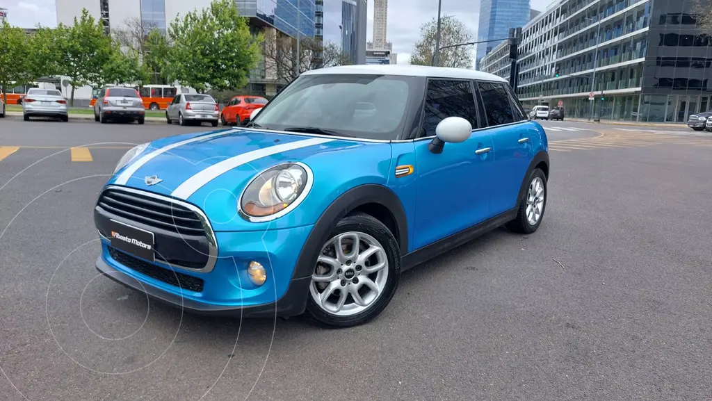 MINI Cooper Pepper 1.5 5P usado (2017) color Azul Claro precio u$s21.900