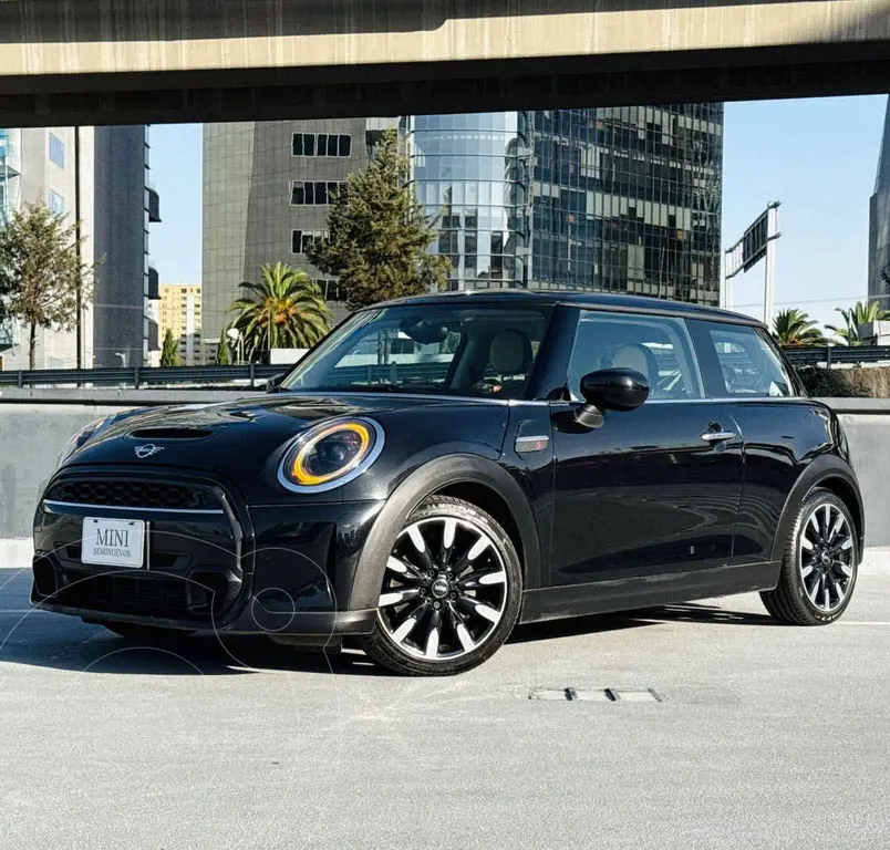 foto MINI Cooper S Essential Aut financiado en mensualidades enganche $85,580 mensualidades desde $8,442