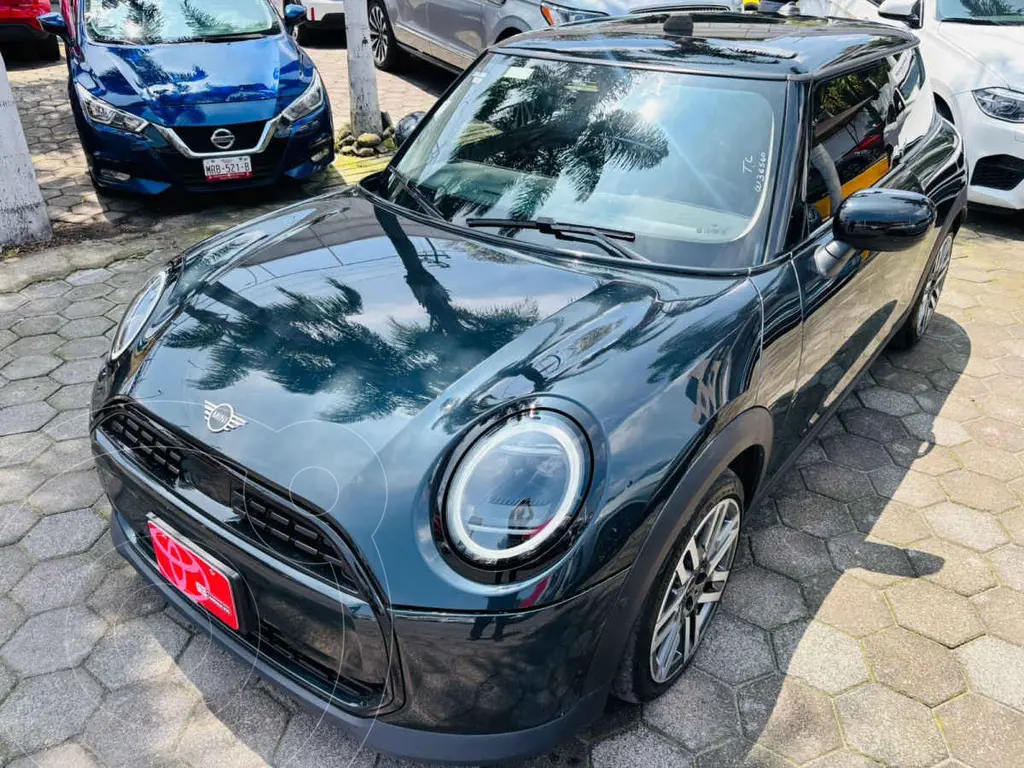 MINI Cooper Classic 2025