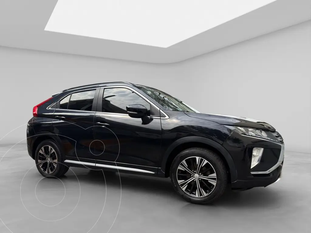 foto Mitsubishi Eclipse Cross GLS usado (2019) color Negro precio $255,000