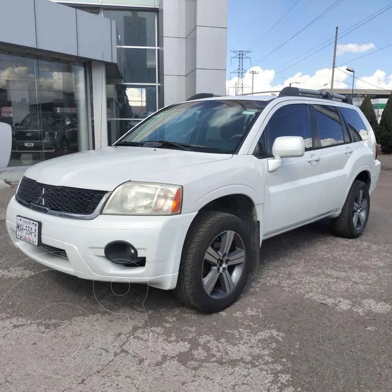 foto Mitsubishi Endeavor XLS usado (2011) color Blanco precio $139,000