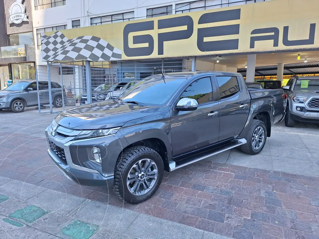 foto Mitsubishi L200 GLS Diésel 4x4 Aut usado (2022) color Gris Grafito precio $515,000