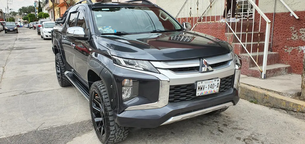Mitsubishi L200 GLS 4x2 Gasolina 2022