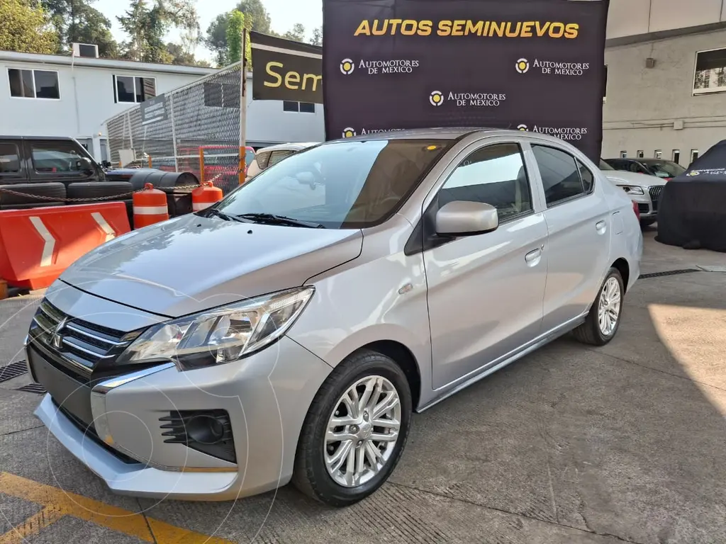 foto Mitsubishi Mirage G4 GLX Aut usado (2024) color Plata Metálico precio $240,000