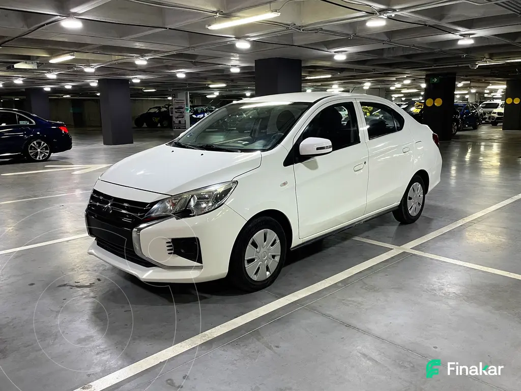 foto Mitsubishi Mirage G4 GLS usado (2022) color Blanco precio $199,000