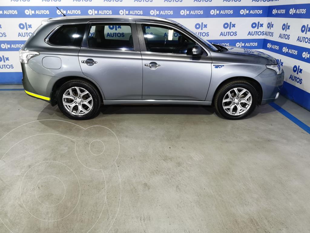 foto Mitsubishi Outlander PHEV 2.0L financiado en cuotas anticipo $9.000.000 cuotas desde $1.731.000