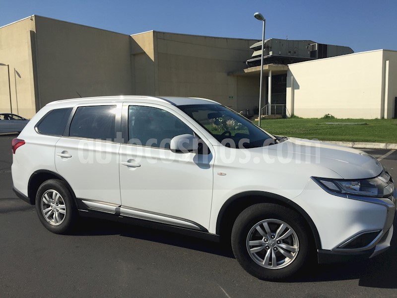 foto Mitsubishi Outlander 2.0 PHEV 4X4 usado