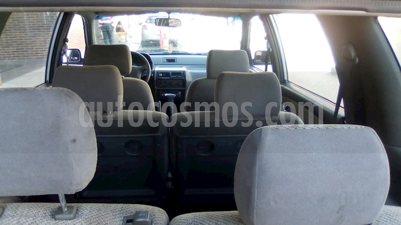foto Mitsubishi Space Wagon Van usado