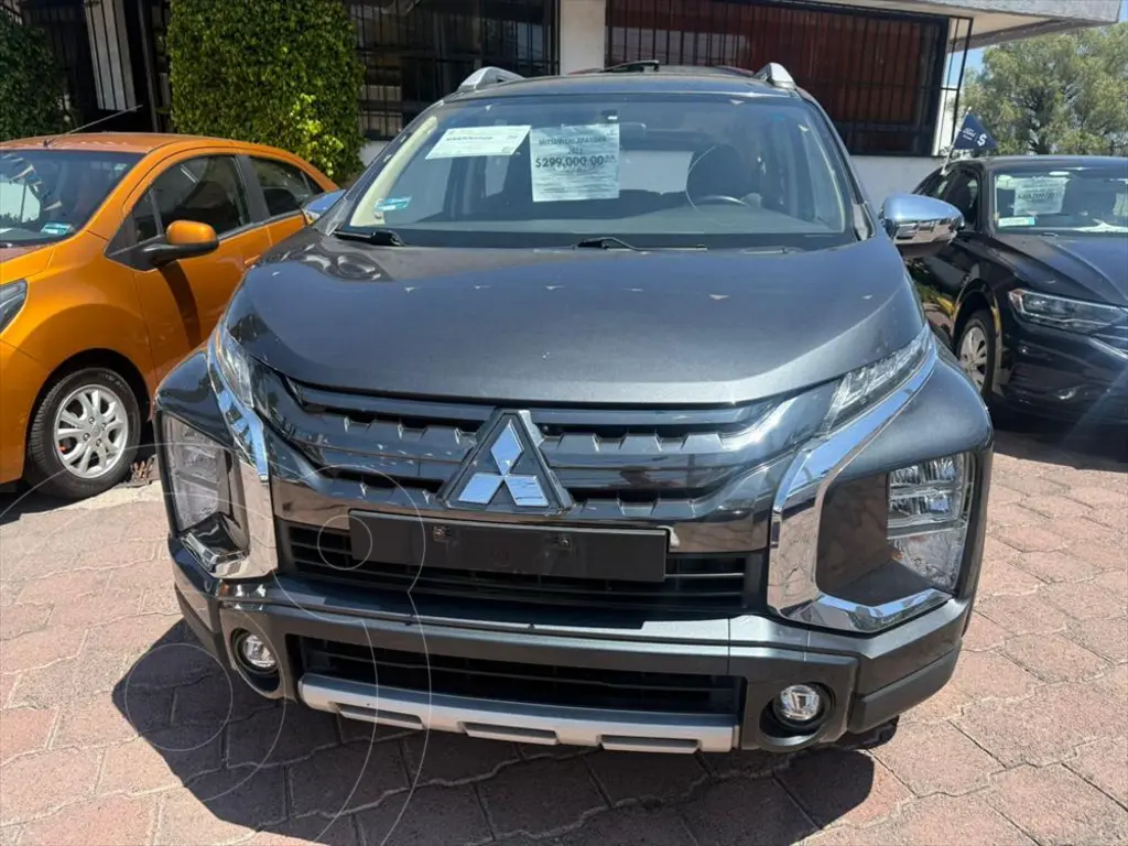 foto Mitsubishi Xpander Cross 1.5L Cross usado (2023) color Gris precio $299,000