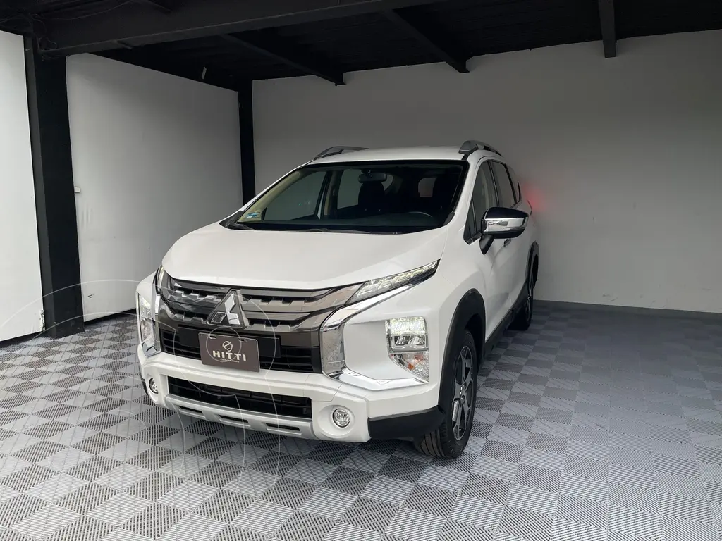 foto Mitsubishi Xpander 1.5L usado (2023) color Blanco precio $298,000