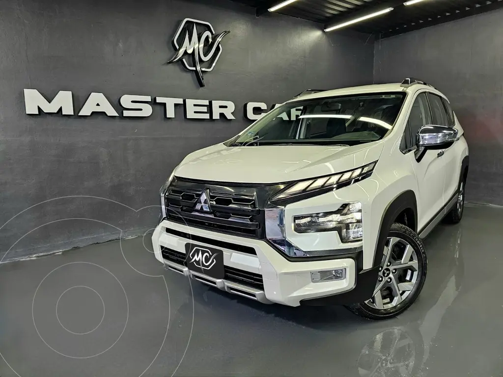 Mitsubishi Xpander GLS 2024