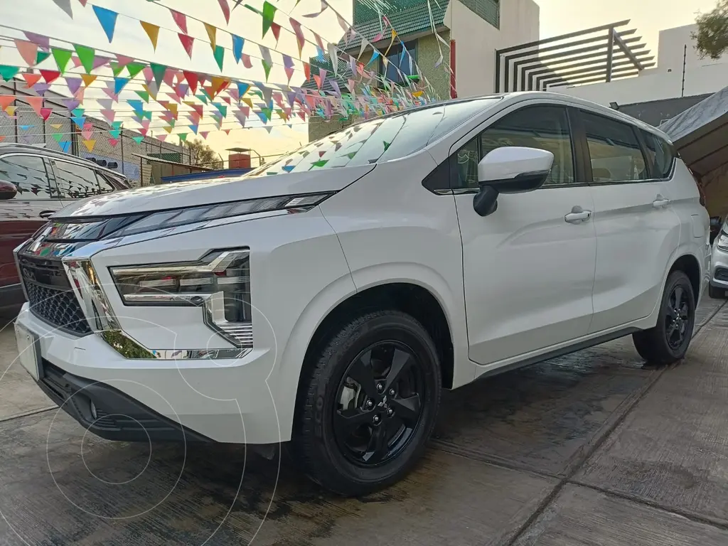 Mitsubishi xpander gls (2025)