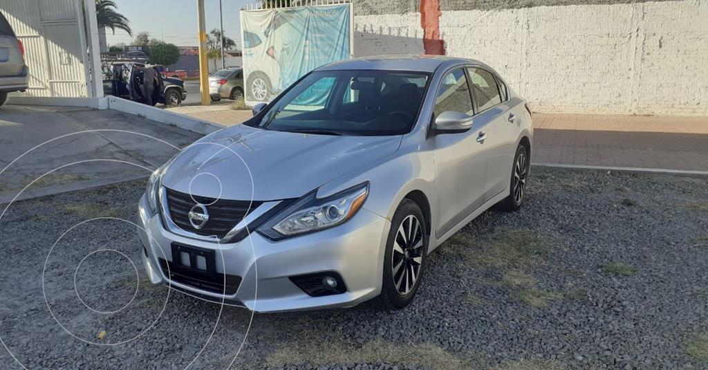 foto Nissan Altima Sense usado (2018) color Plata Dorado precio $219,900