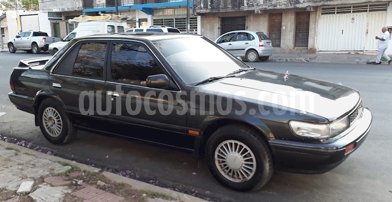 foto Nissan Bluebird 1.8 usado