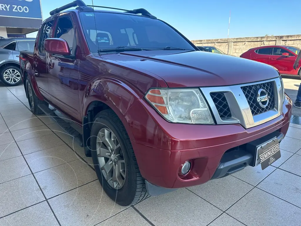 foto Nissan Frontier Pro-4X V6 4x4 usado (2015) color Rojo precio $369,000