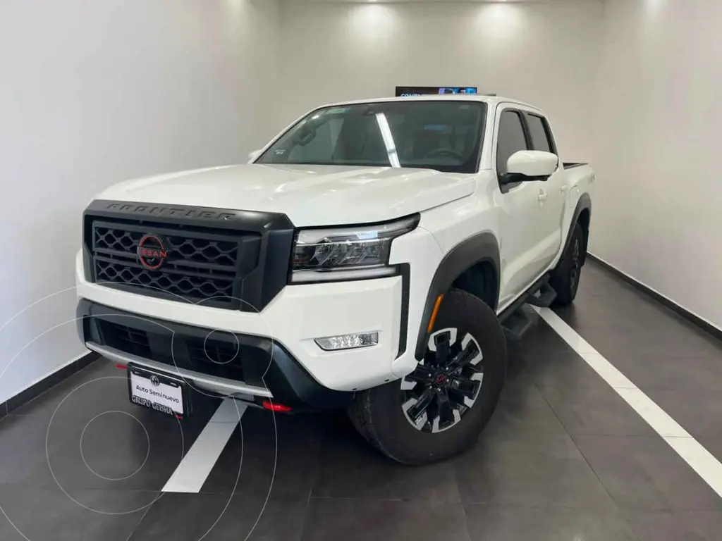 Nissan Frontier Pro-4X V6 4x4 Aut Std 2024