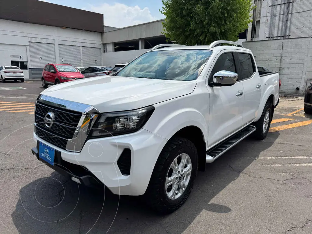 foto Nissan Frontier LE usado (2022) color Blanco precio $480,000