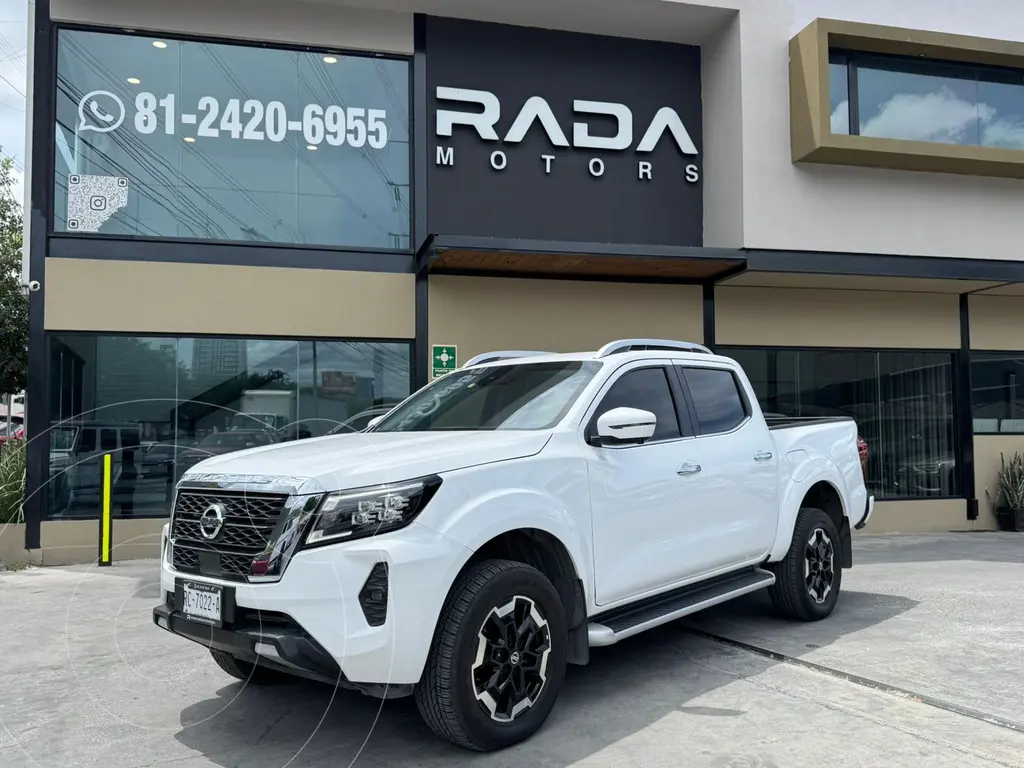 foto Nissan Frontier  LE Platinum Diesel 4x4 usado (2022) color Blanco precio $1,489,800