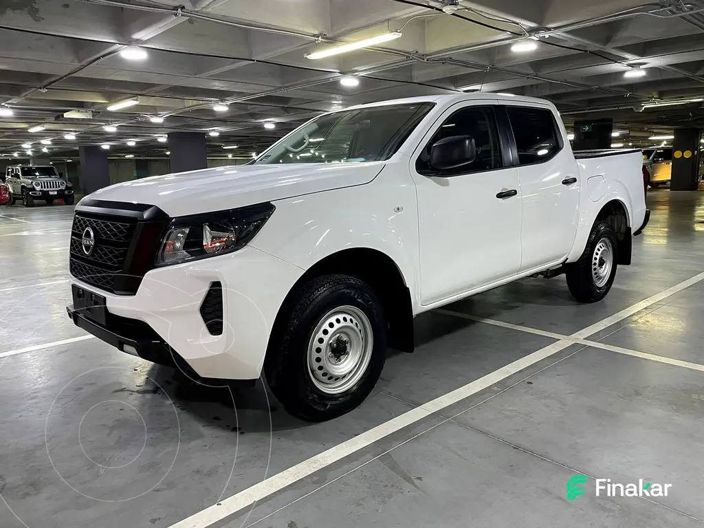 foto Nissan Frontier  SE usado (2024) color Blanco precio $399,000