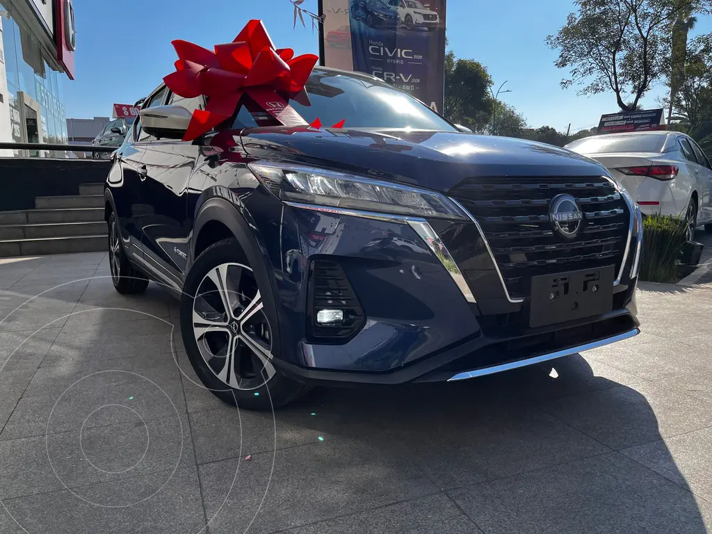 foto Nissan Kicks E-Power Platinum usado (2023) color Azul precio $450,000