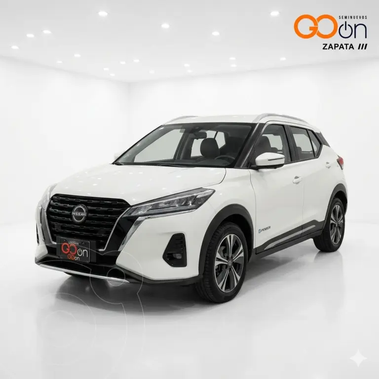 foto Nissan Kicks Platinum usado (2025) color NISQABBLANCO SATINADO precio $460,000