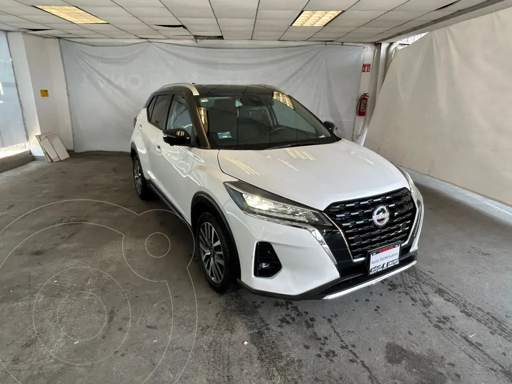 foto Nissan Kicks Platinum Aut usado (2022) color Blanco precio $359,800