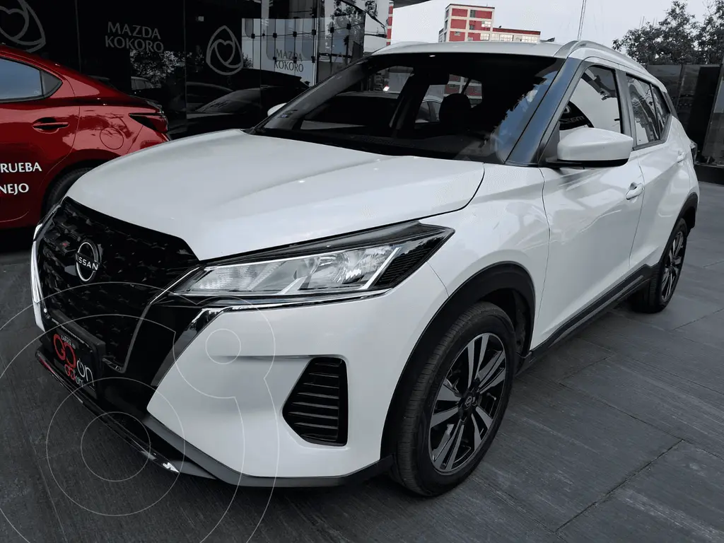foto Nissan Kicks ADVANCE usado (2023) color NISQACBLANCO PERLADO precio $310,000