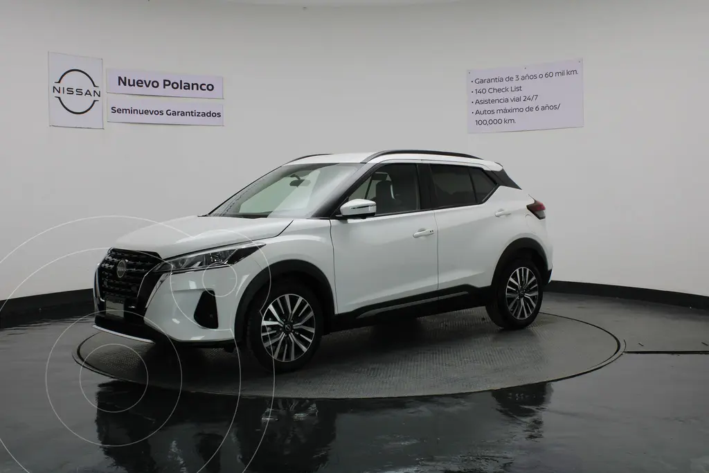 foto Nissan Kicks Exclusive Aut usado (2023) color Blanco precio $355,000