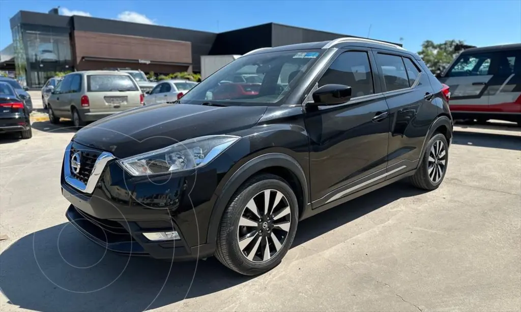 foto Nissan Kicks Advance Aut usado (2019) color Negro precio $300,000