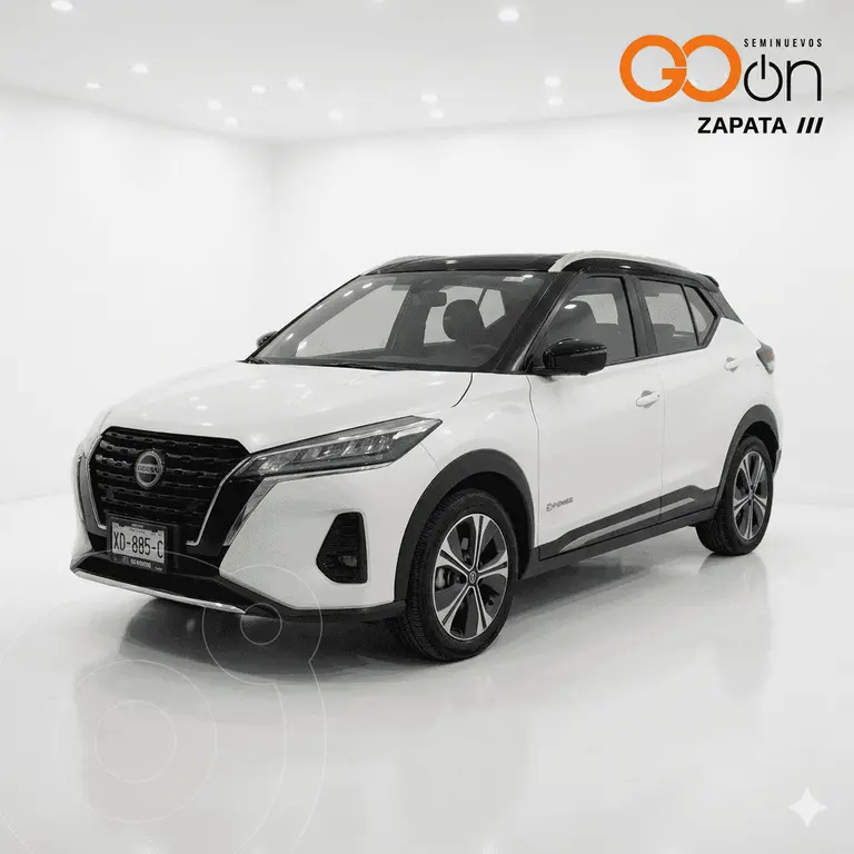 foto Nissan Kicks e-power usado (2024) color NISXDNBLANCO BITONO precio $420,000