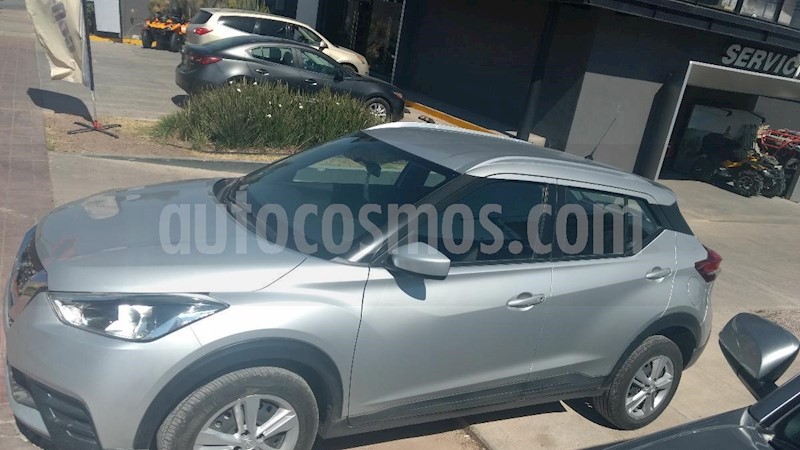 foto Nissan Kicks Sense usado